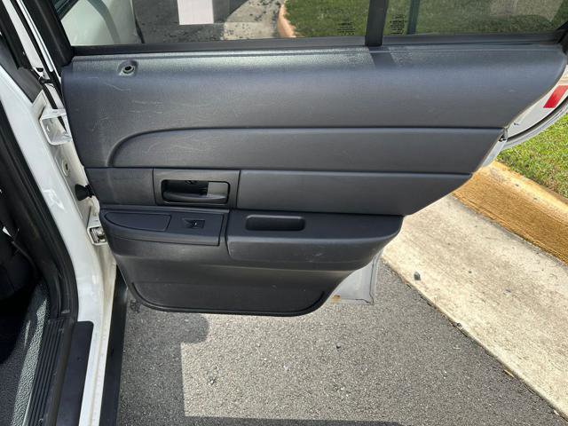 Used 2010 Ford Crown Victoria Police Interceptor image 9