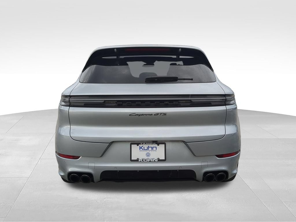 Used 2025 Porsche Cayenne GTS AWD/4WD image 4
