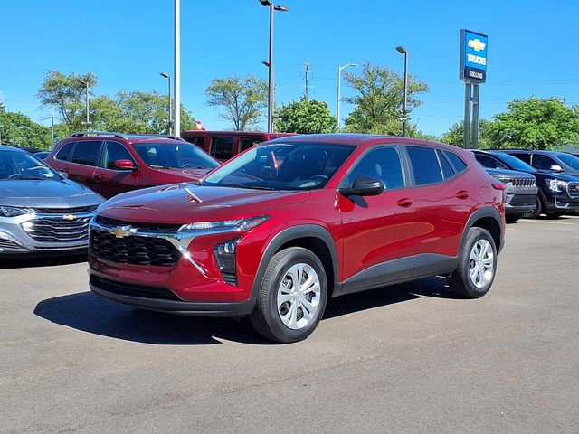 Certified 2024 Chevrolet Trax LS FWD image 1