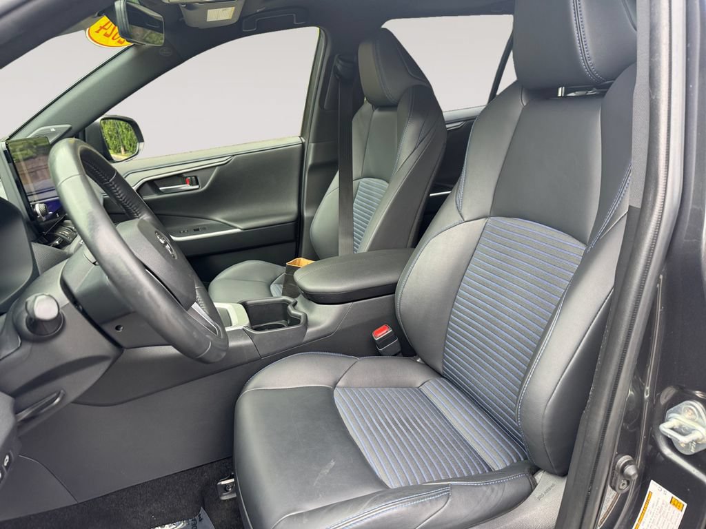 Used 2024 Toyota RAV4 XSE w/ Advanced Technology Package AWD/4WD image 9