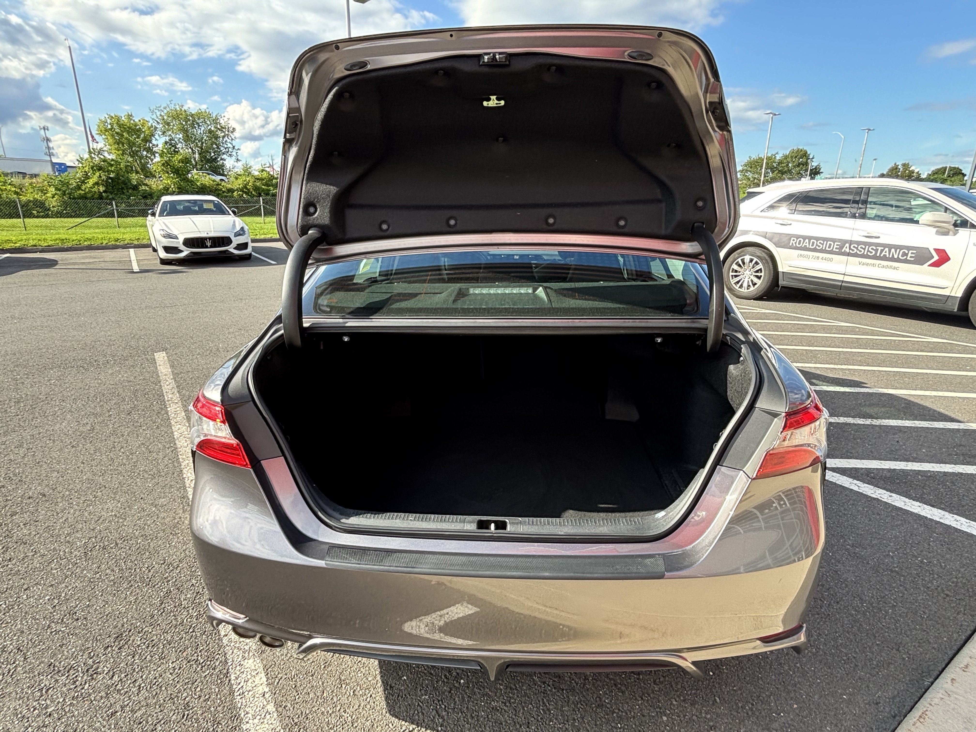 Used 2019 Toyota Camry SE w/ Audio Package FWD image 42