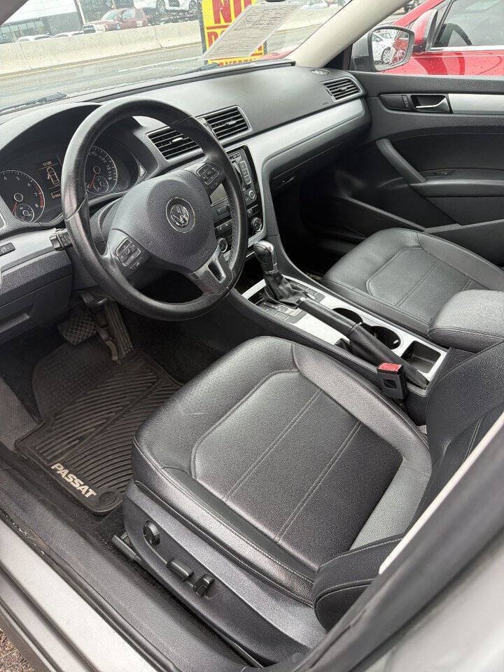 Used 2013 Volkswagen Passat 2.5 SE FWD image 4