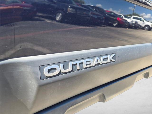 Used 2014 Subaru Outback 2.5i Limited AWD/4WD image 10