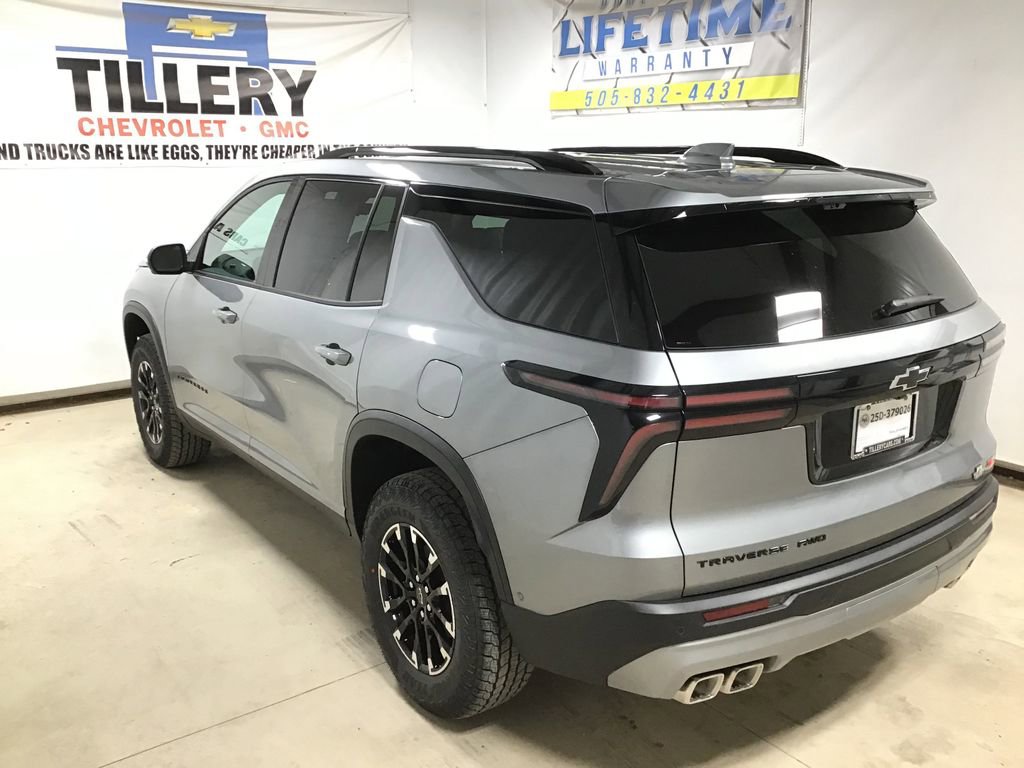 New 2026 Chevrolet Traverse Z71 w/ Enhanced Driving Package image 4