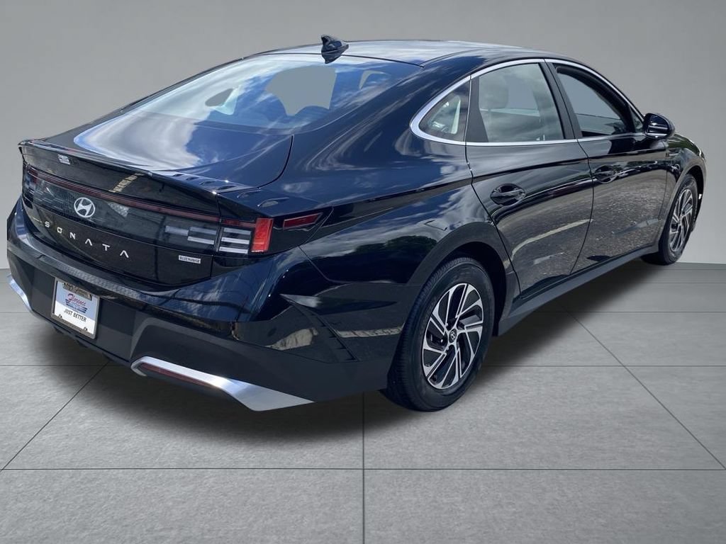 Used 2026 Hyundai Sonata Blue FWD image 15