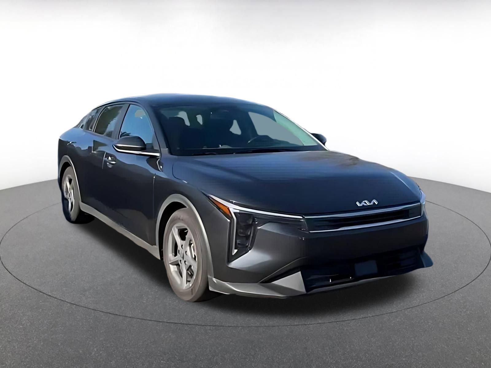 Used 2025 Kia K4 LXS image 2