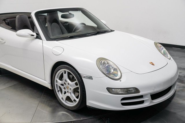 Used 2005 Porsche 911 Carrera image 20