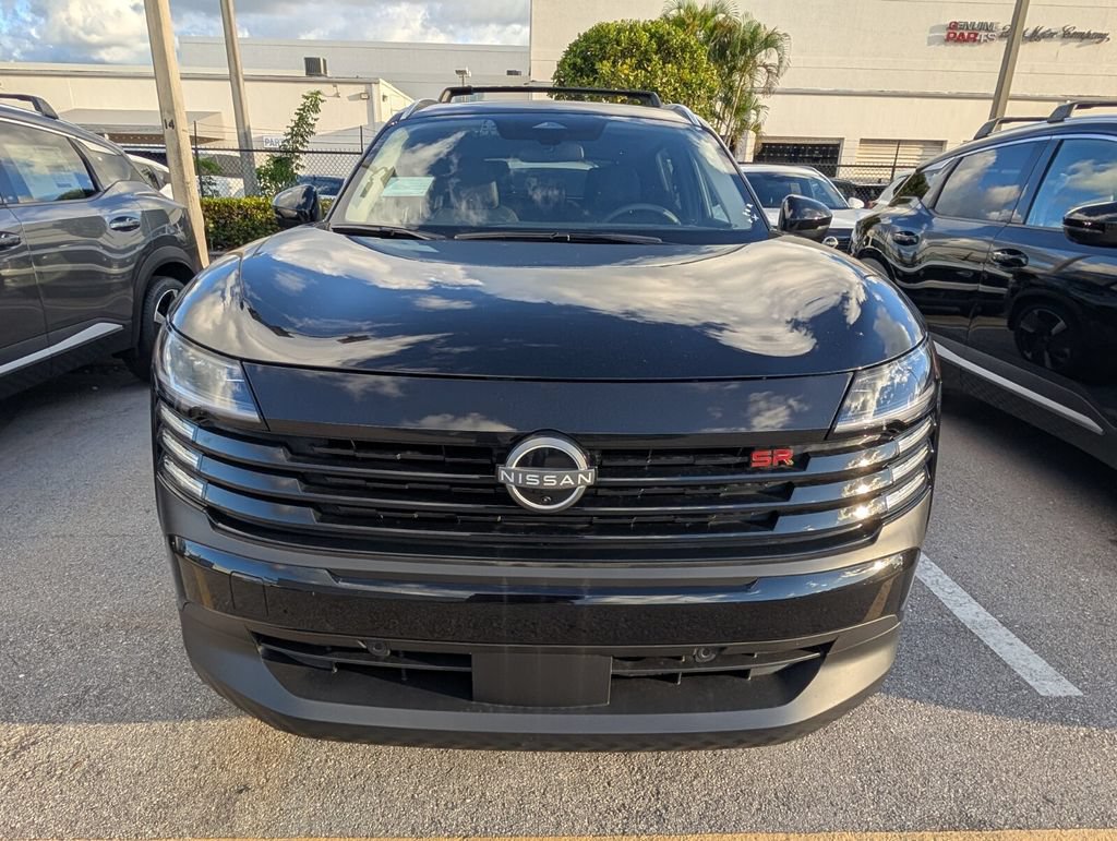 New 2025 Nissan Kicks SR w/ Illumination Package FWD image 3