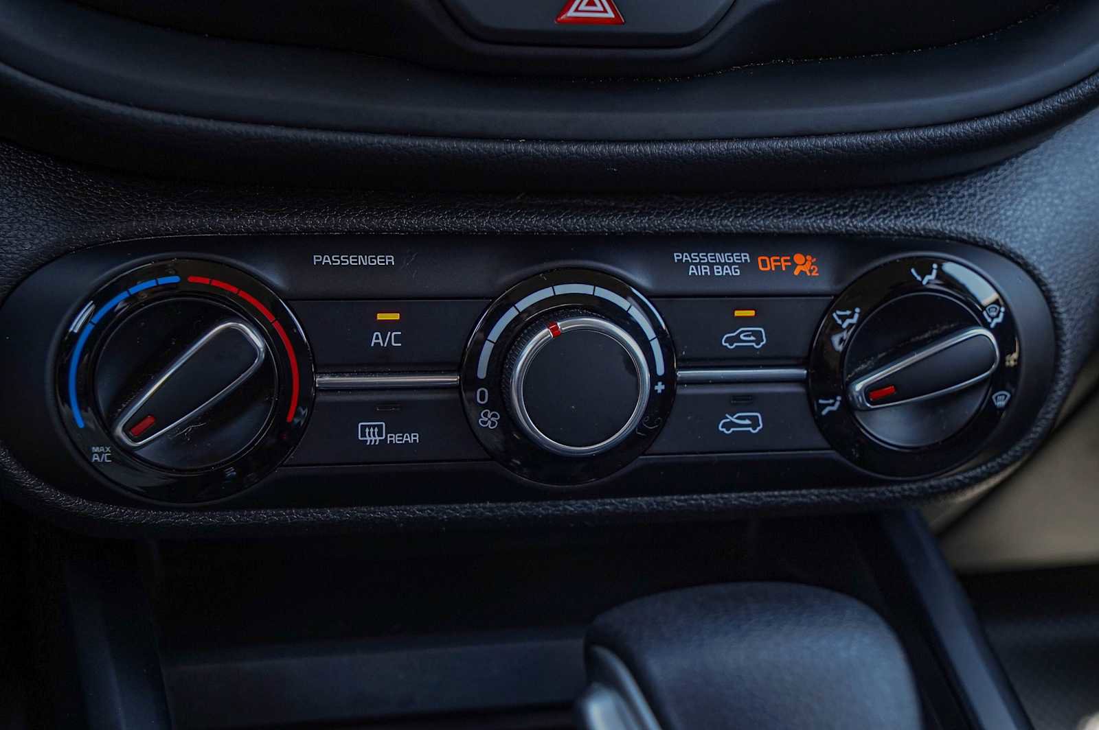 Used 2024 Kia Soul LX image 19
