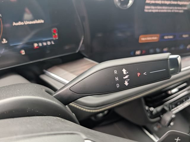New 2026 Chevrolet Suburban Premier AWD/4WD image 22