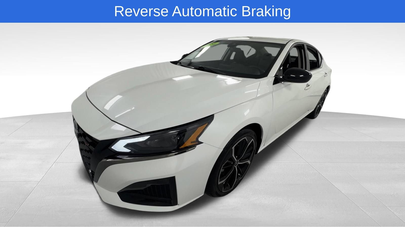 Used 2024 Nissan Altima 2.5 SR FWD image 7