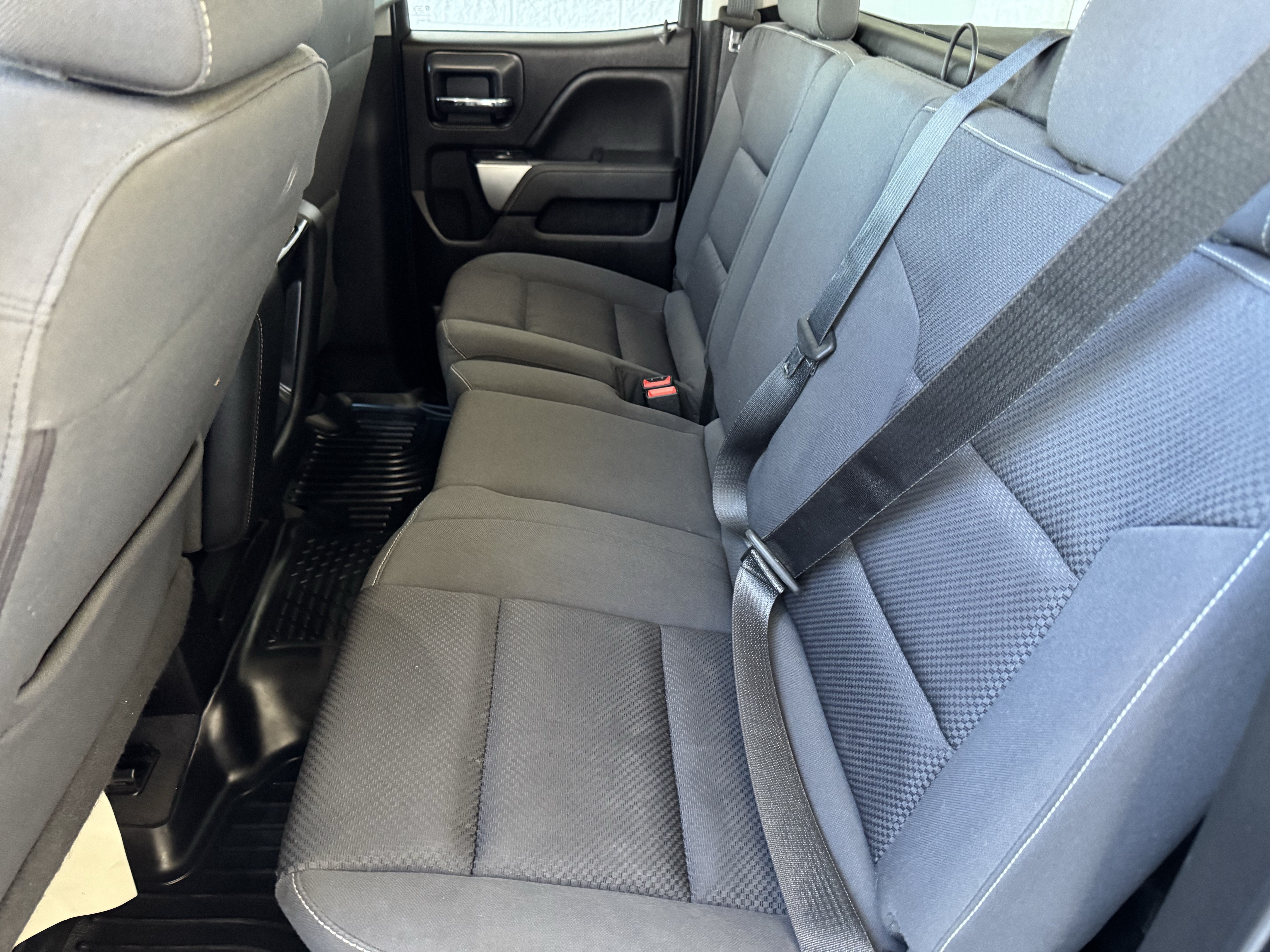 Used 2019 Chevrolet Silverado 1500 LT AWD/4WD image 15