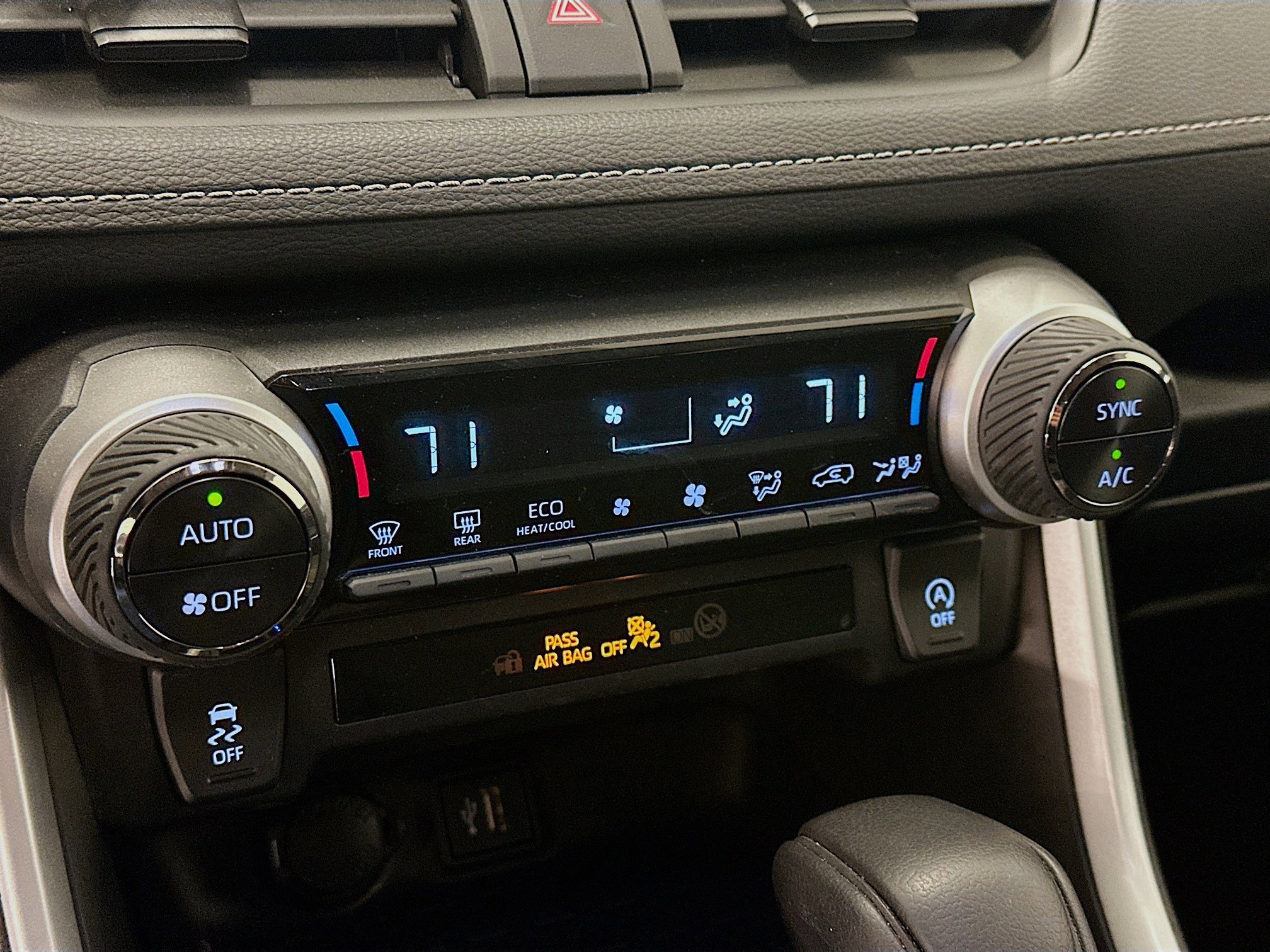 Used 2024 Toyota RAV4 XLE image 24