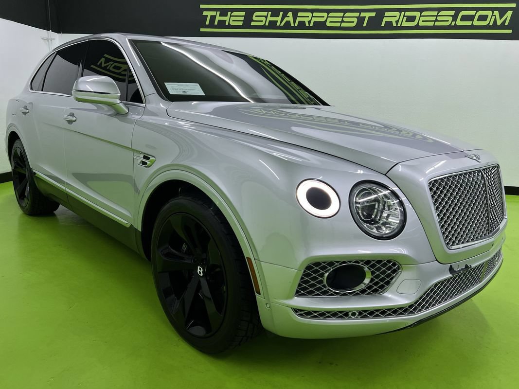 Used 2018 Bentley Bentayga AWD/4WD image 2
