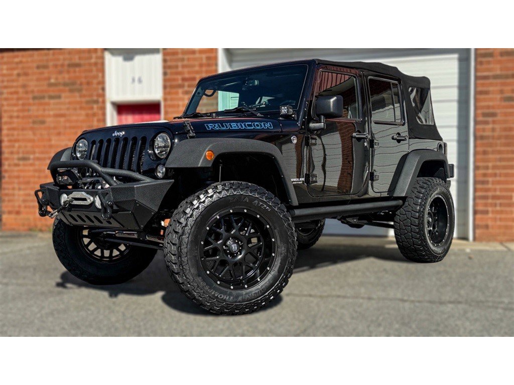 Used 2015 Jeep Wrangler Unlimited Rubicon w/ Dual Top Group image 2