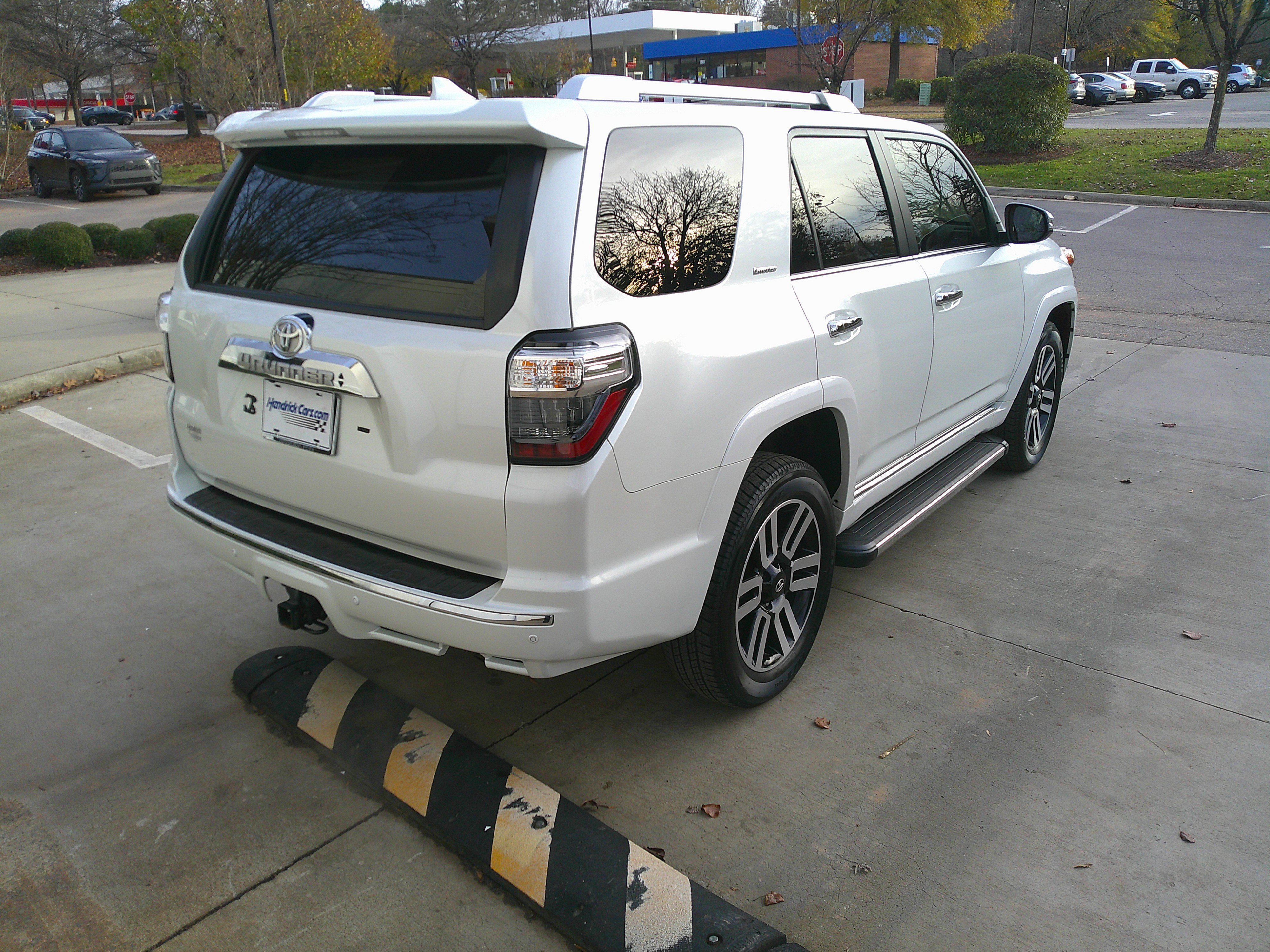 Used 2024 Toyota 4Runner Limited image 12