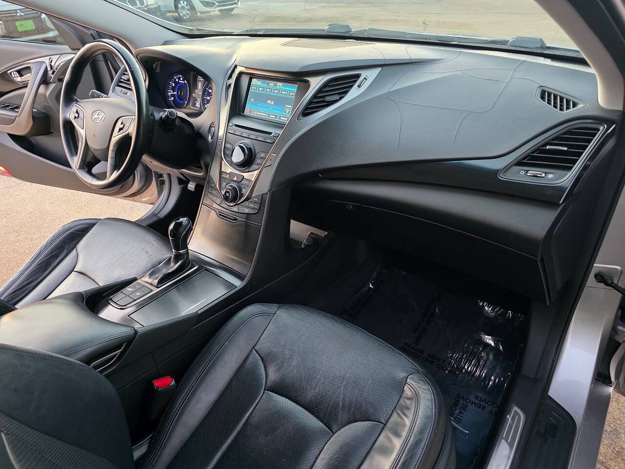 Used 2012 Hyundai Azera FWD image 25