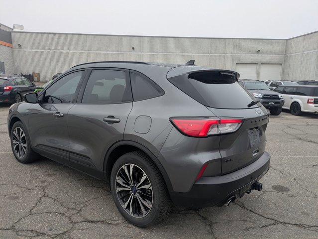 Used 2022 Ford Escape SEL w/ SEL Stealth AWD Package image 7