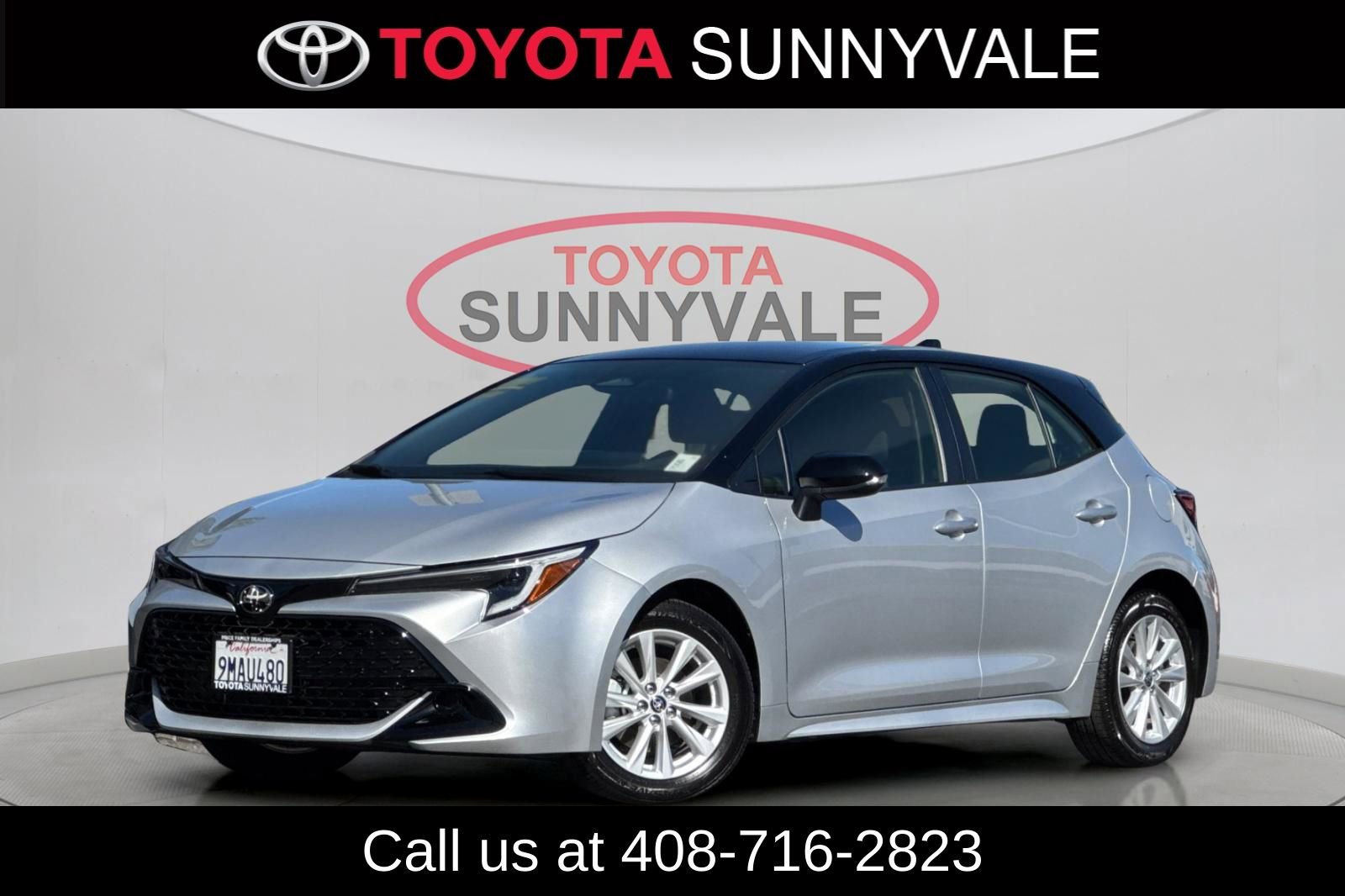 Certified 2024 Toyota Corolla SE w/ SE Package image 2