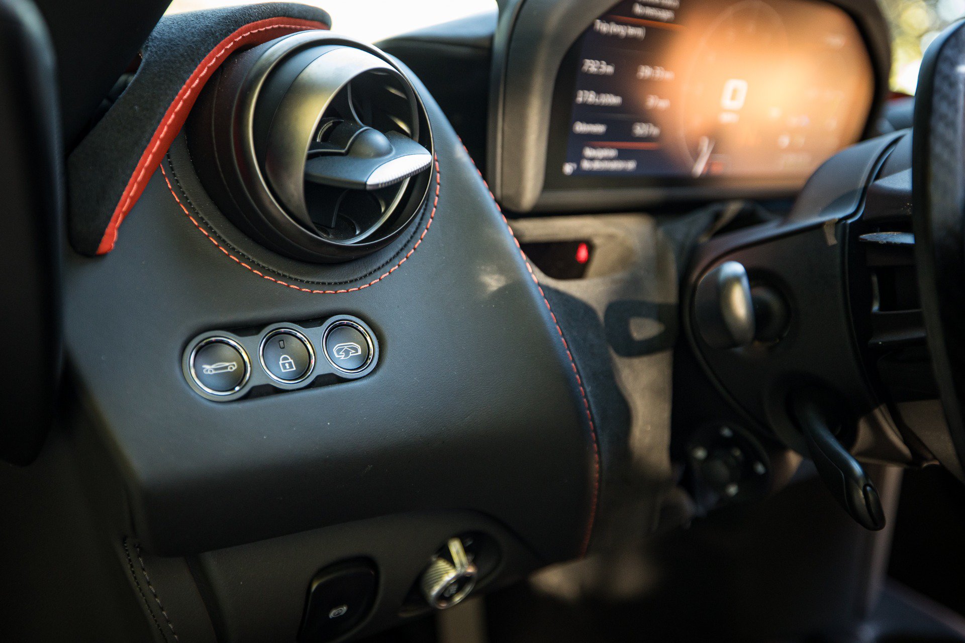 Used 2021 McLaren 720S Performance RWD image 56