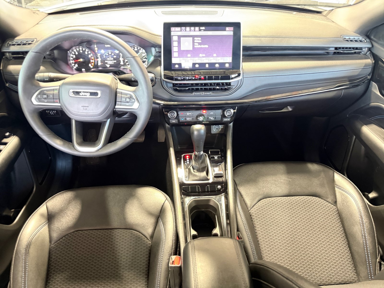 Used 2025 Jeep Compass Latitude w/ Altitude Special Edition AWD/4WD image 25