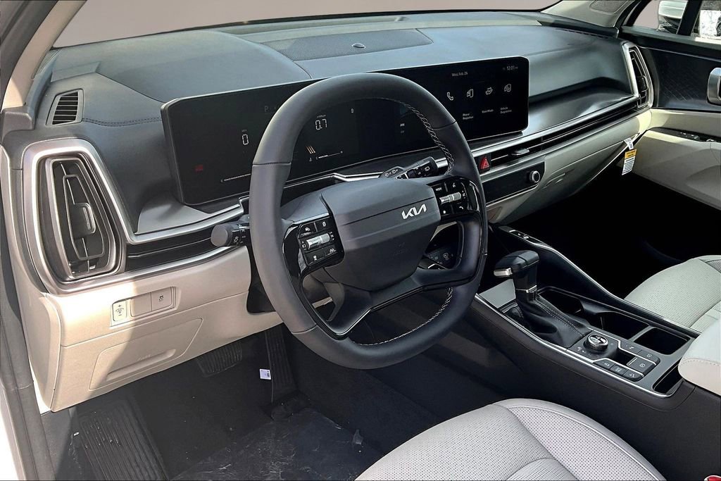 New 2026 Kia Sorento S image 7
