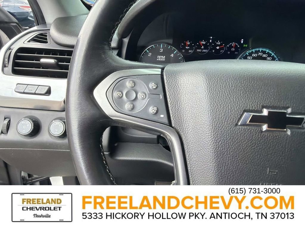 Used 2020 Chevrolet Suburban Premier image 32