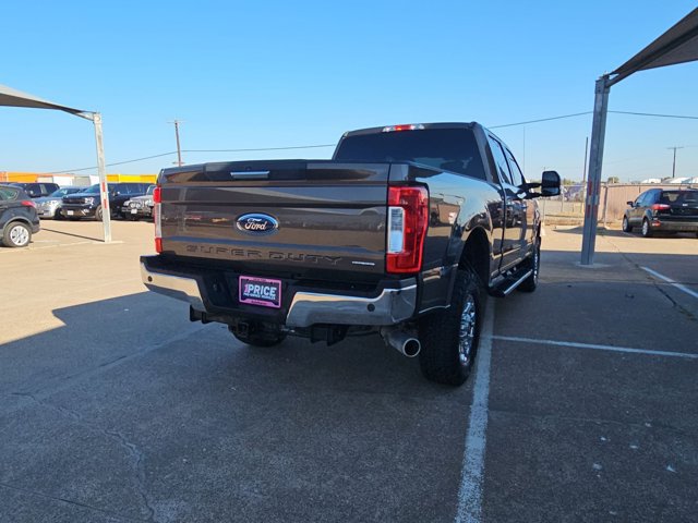 Used 2017 Ford F250 XLT w/ XLT Premium Package AWD/4WD image 5