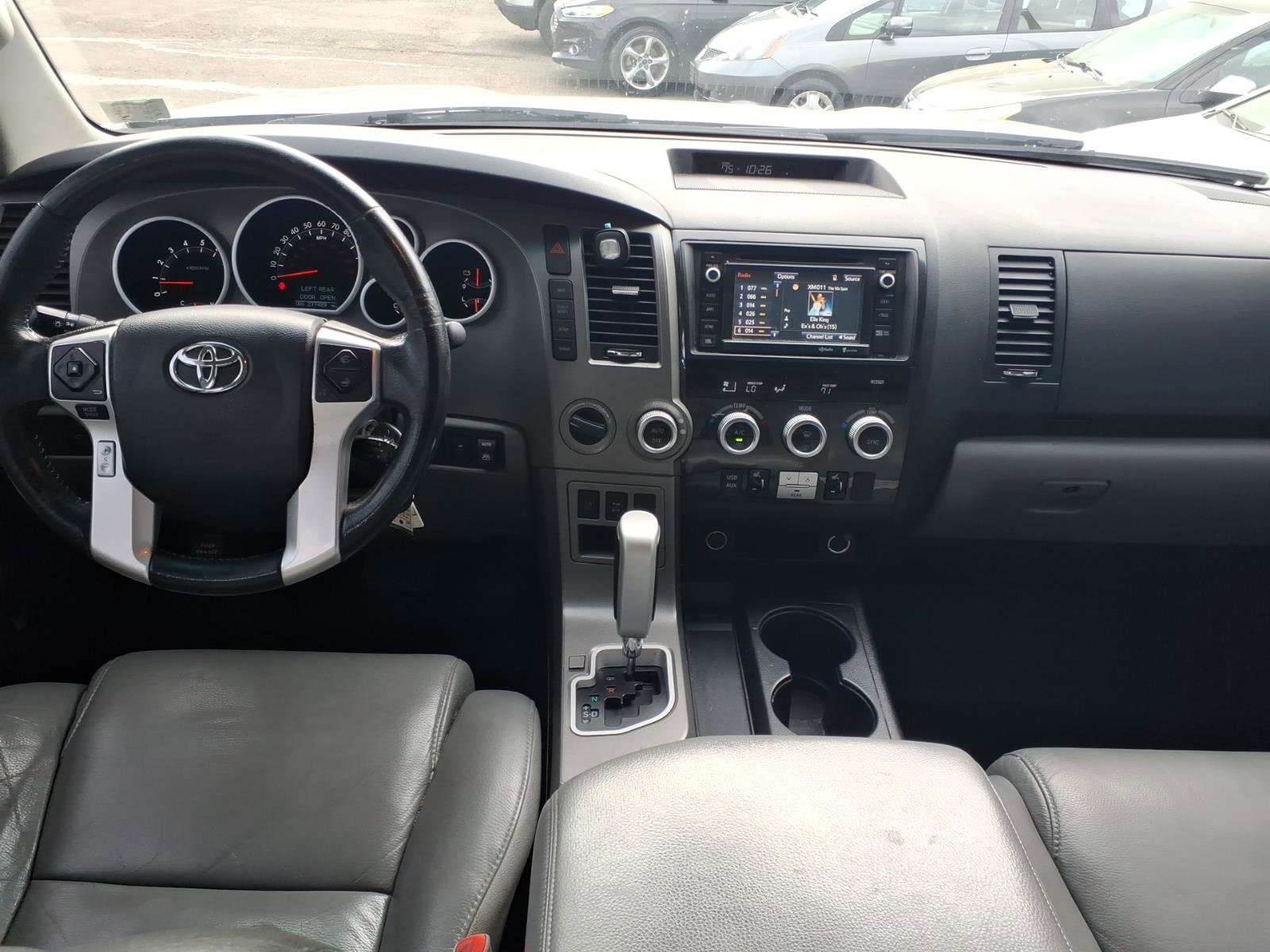 Used 2015 Toyota Sequoia Limited AWD/4WD image 7