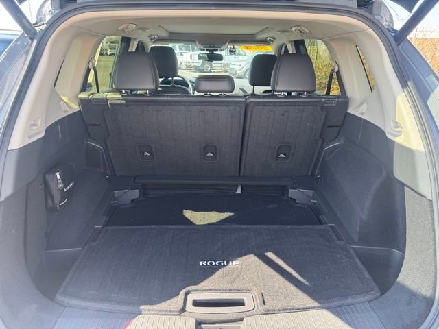 Used 2024 Nissan Rogue SL w/ SL Premium Package image 19