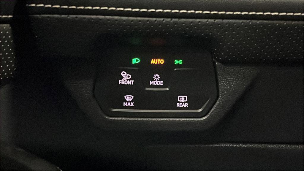 Used 2024 Volkswagen Atlas SE AWD/4WD image 31
