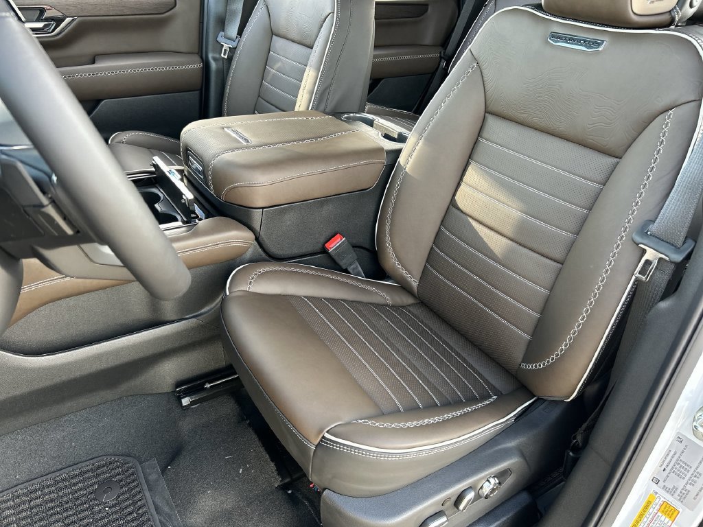 New 2026 GMC Yukon Denali Ultimate AWD/4WD image 20