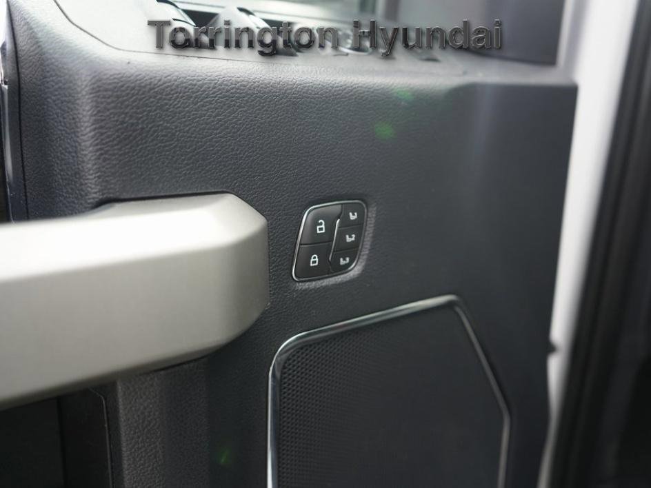 Used 2022 Ford F350 Lariat w/ Lariat Ultimate Package image 24