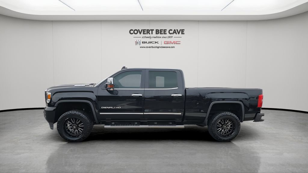 Used 2019 GMC Sierra 2500 Denali w/ Duramax Plus Package image 5