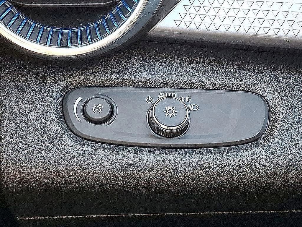 Used 2024 Chevrolet Trax LT w/ Driver Confidence Package image 26