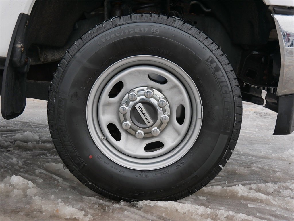 Certified 2019 Ford F250 XL w/ XL Value Package image 7