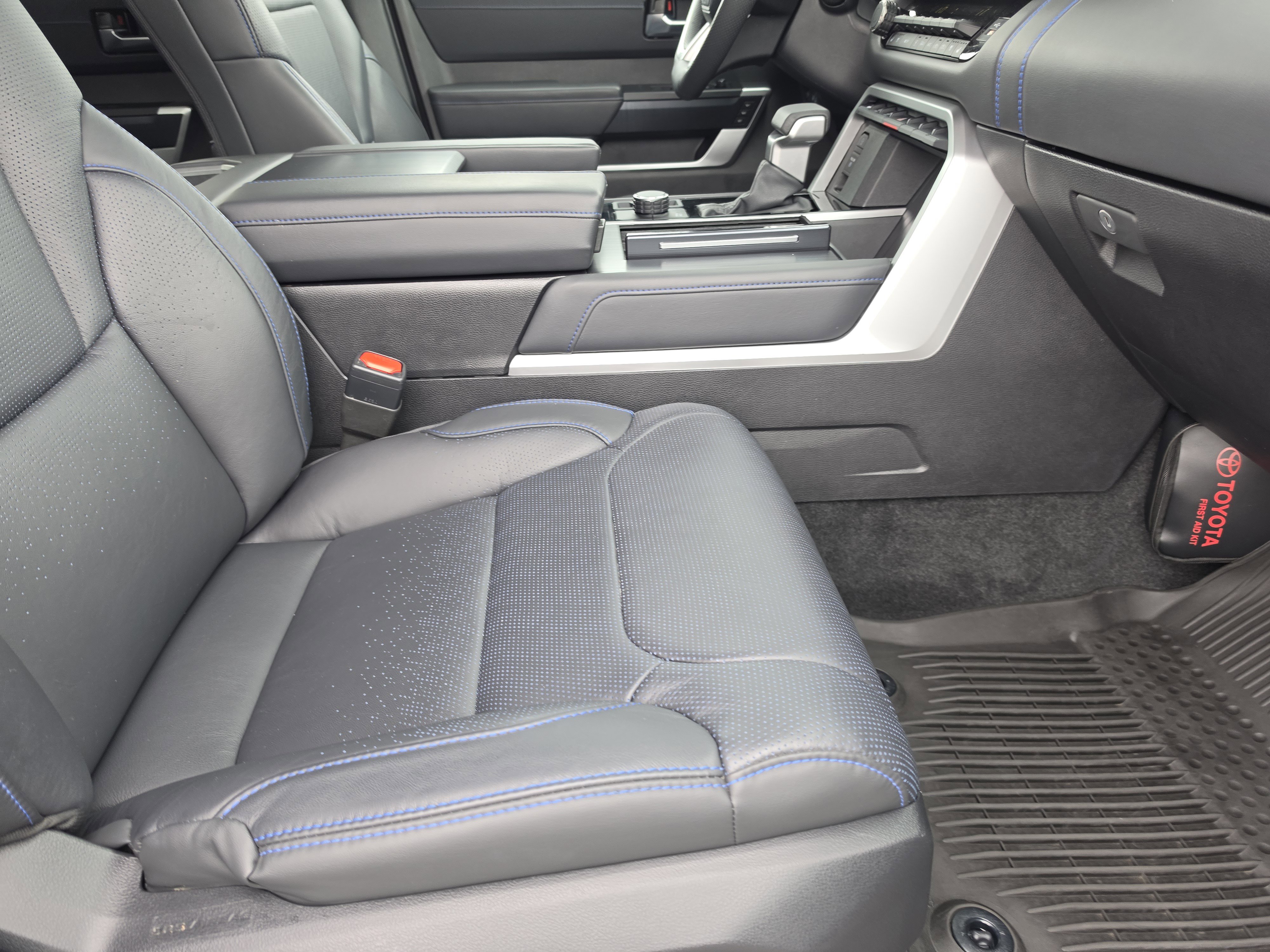 Used 2024 Toyota Tundra Platinum AWD/4WD image 12