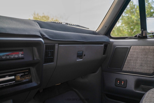 Used 1991 Ford Bronco AWD/4WD image 24
