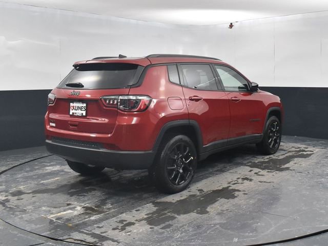 New 2026 Jeep Compass Latitude image 9