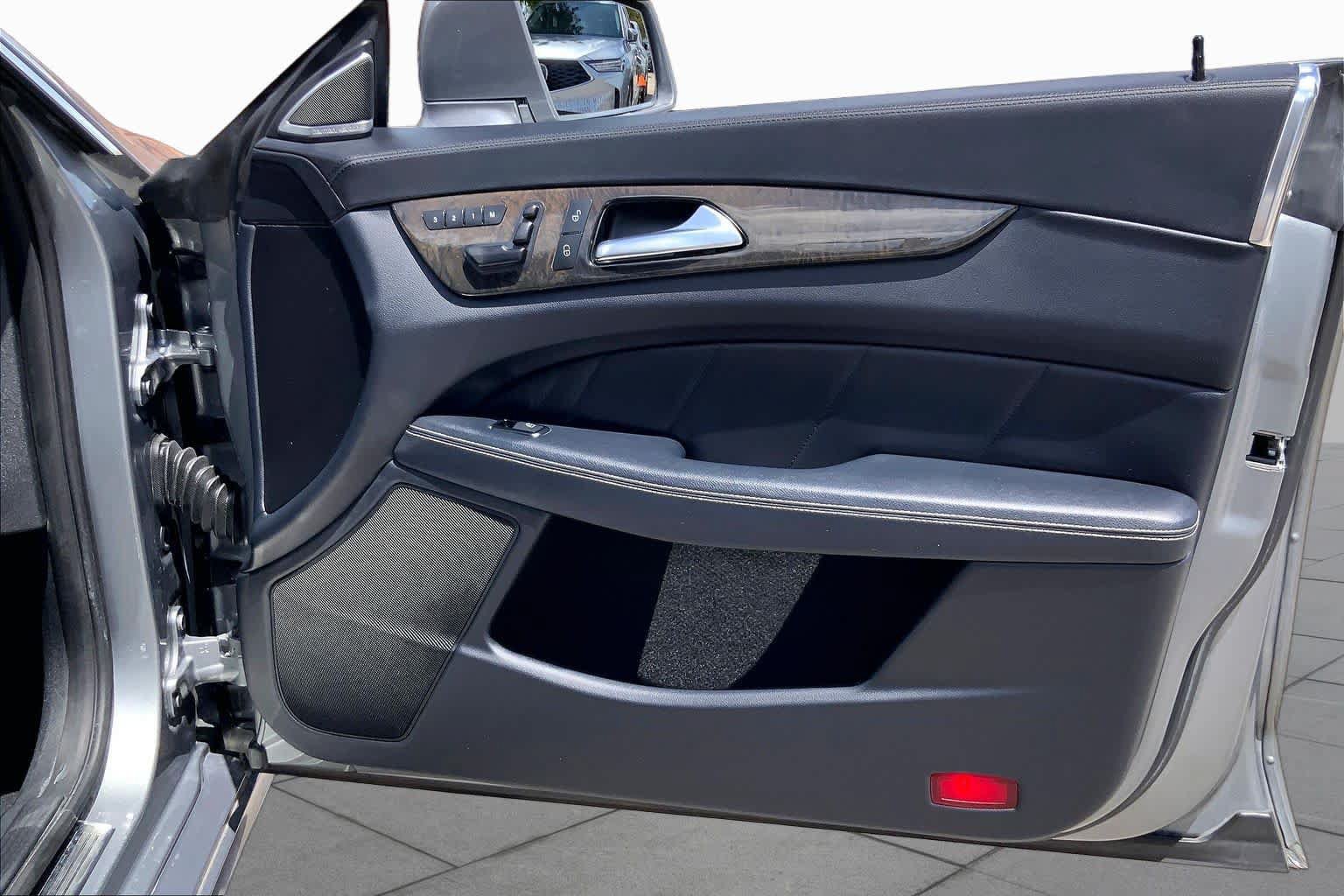 Used 2012 Mercedes-Benz CLS 550 image 23