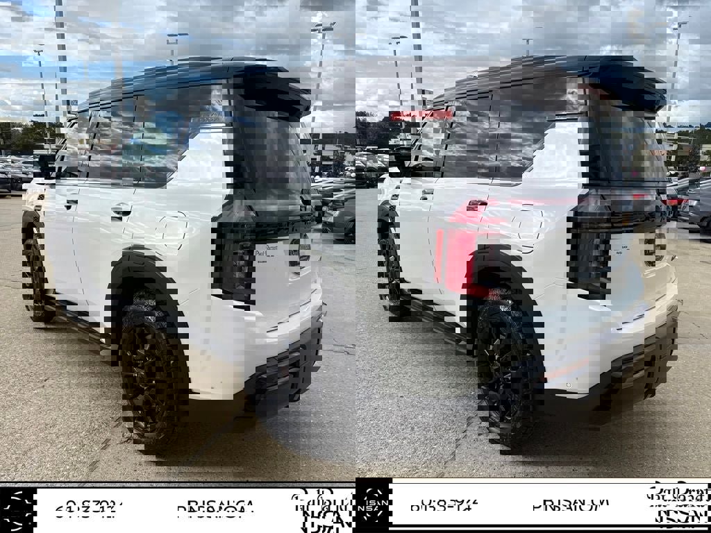 New 2026 Nissan Armada PRO-4X w/ Captain's Chari Seat Package image 10