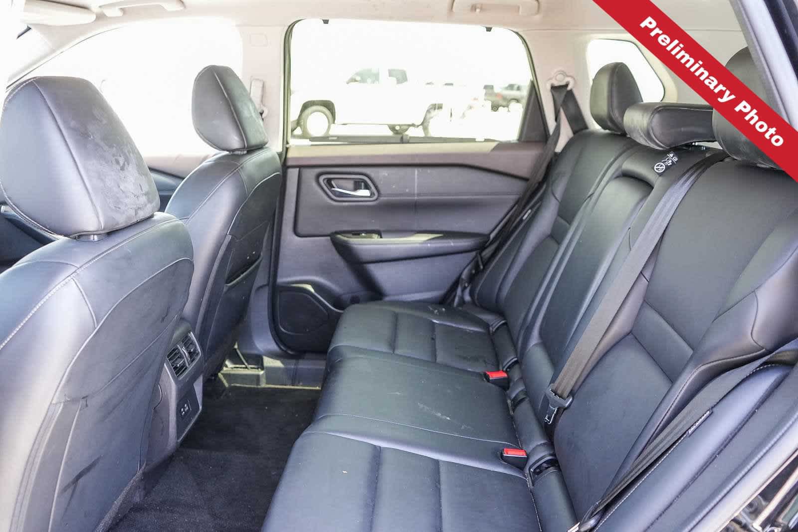 Used 2023 Nissan Rogue SV w/ SV Premium B Package FWD image 12