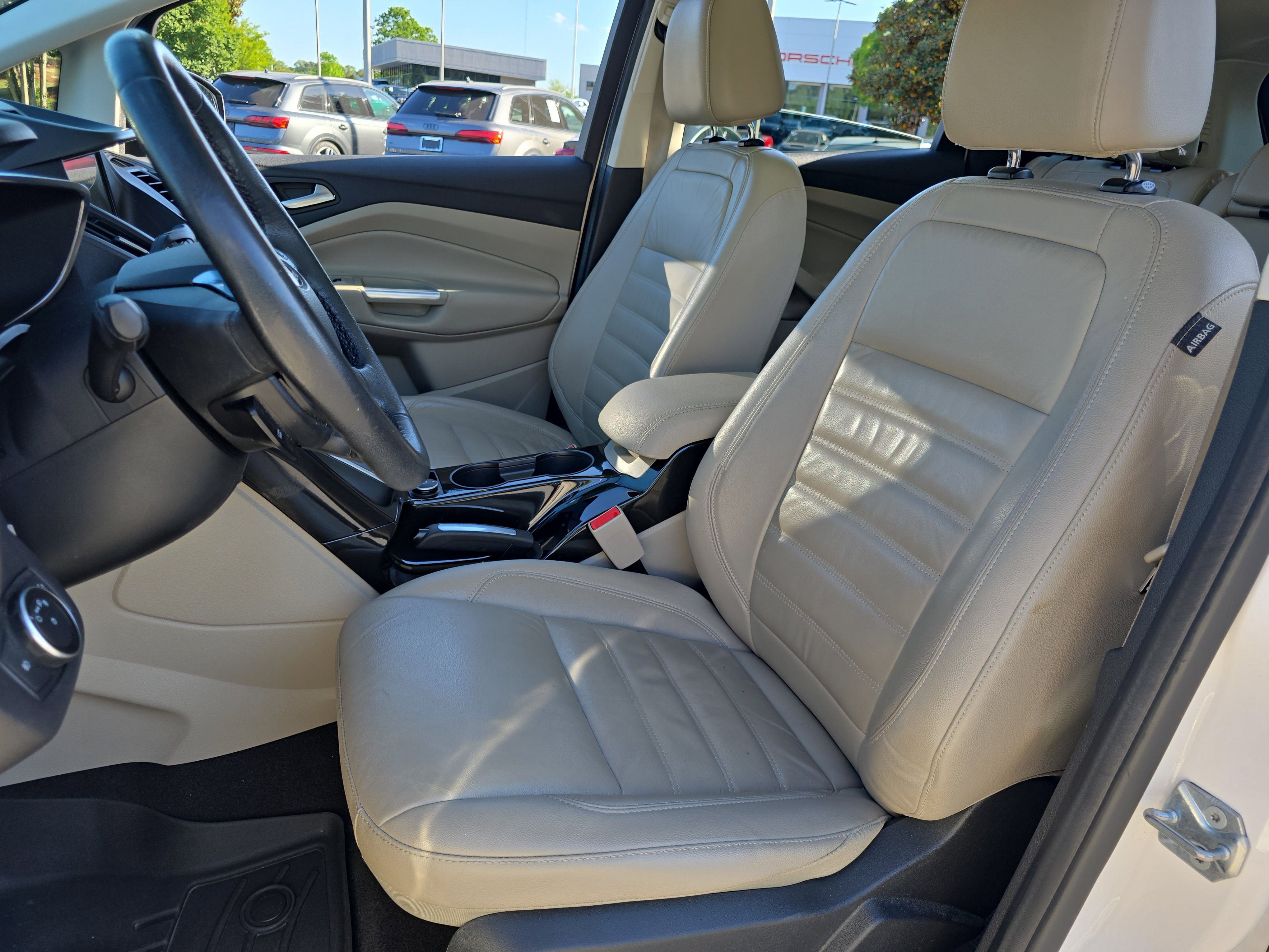 Used 2017 Ford C-MAX Titanium w/ Equipment Group 301A image 15