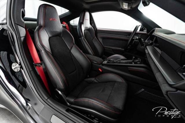Used 2024 Porsche 911 Carrera GTS RWD image 40