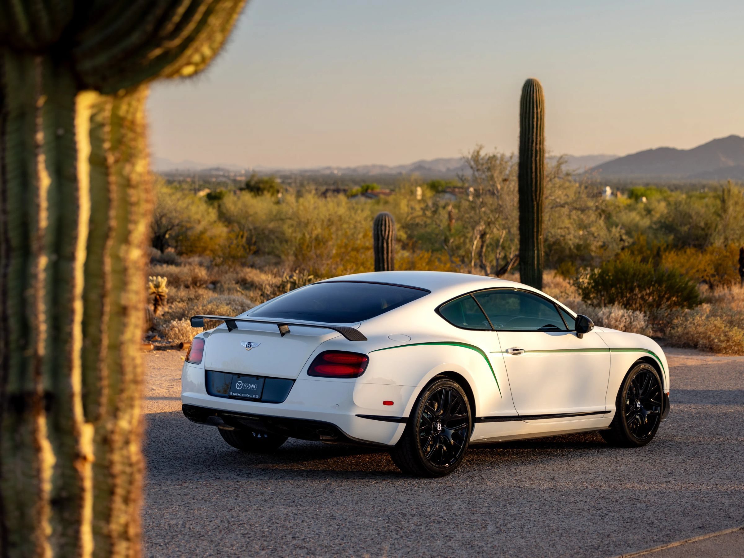 Used 2015 Bentley Continental GT3-R AWD/4WD image 8