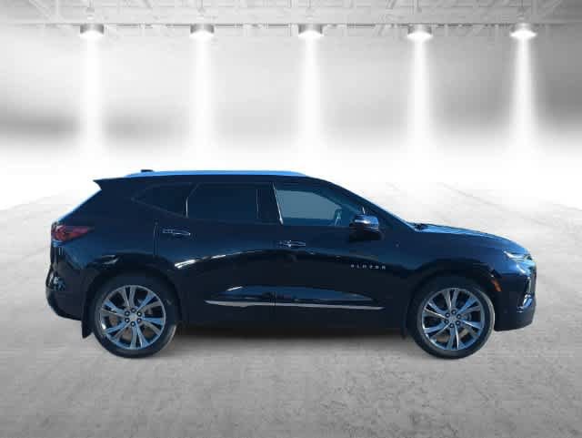 Used 2020 Chevrolet Blazer Premier w/ Driver Confidence II Package FWD image 9