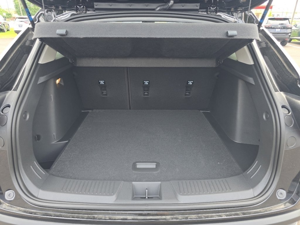 New 2026 Chevrolet Trax LT FWD image 16