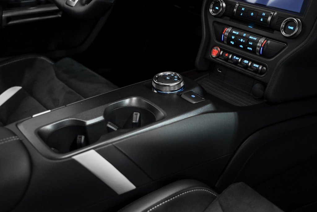 Used 2022 Ford Mustang Shelby GT500 w/ Carbon Fiber Track Pack image 32