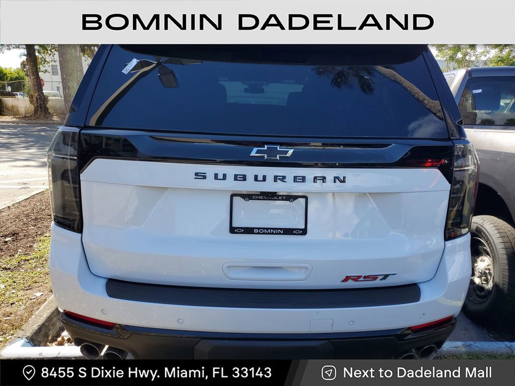 Used 2026 Chevrolet Suburban RST w/ Comfort Package image 5