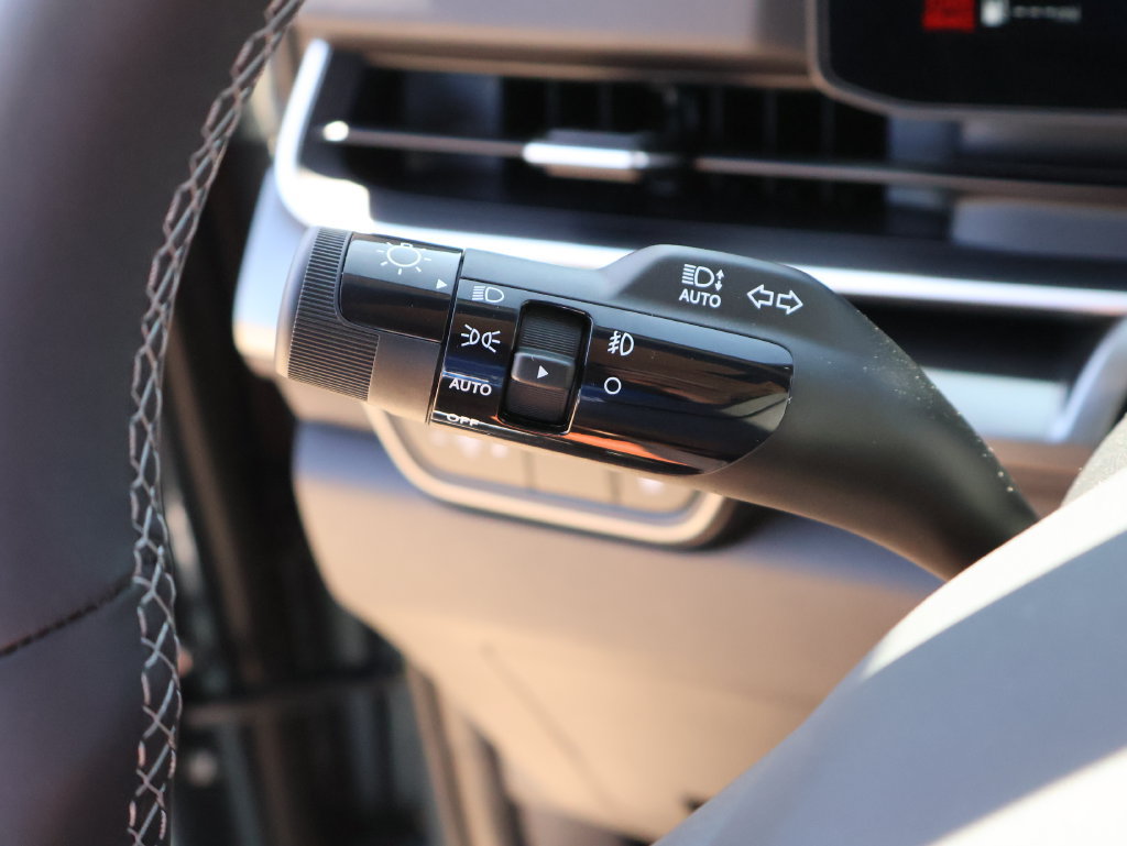 New 2027 Kia Carnival SX w/ Dark Edition Package FWD image 37